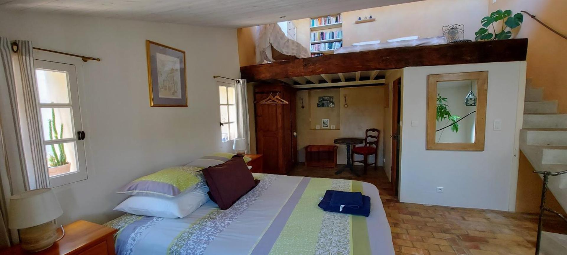 17th Century Town House In Centre Holiday home
